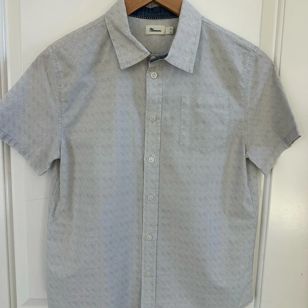 The Commons Boys Button Up Shirt Size L EUC Always dry cleaned.